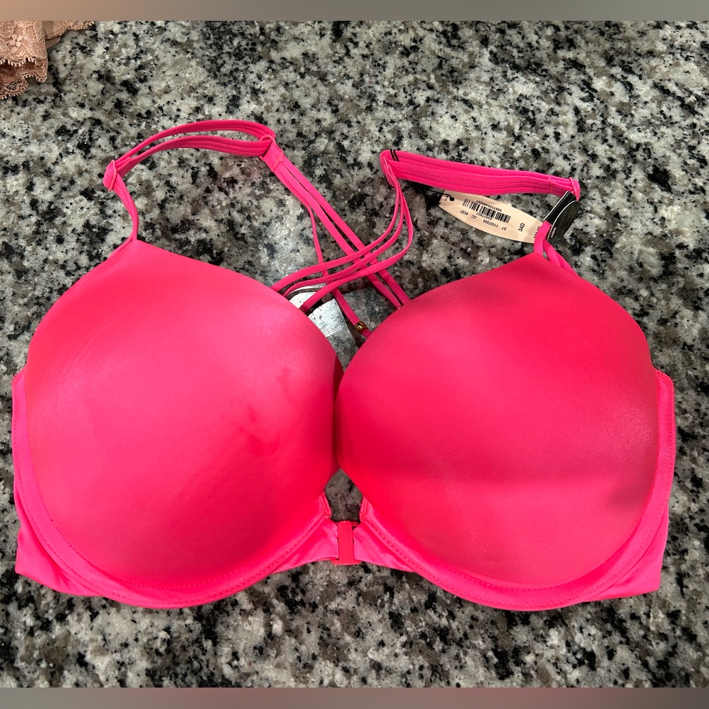 Victoria Secret !! Brand new never worn!! With tags